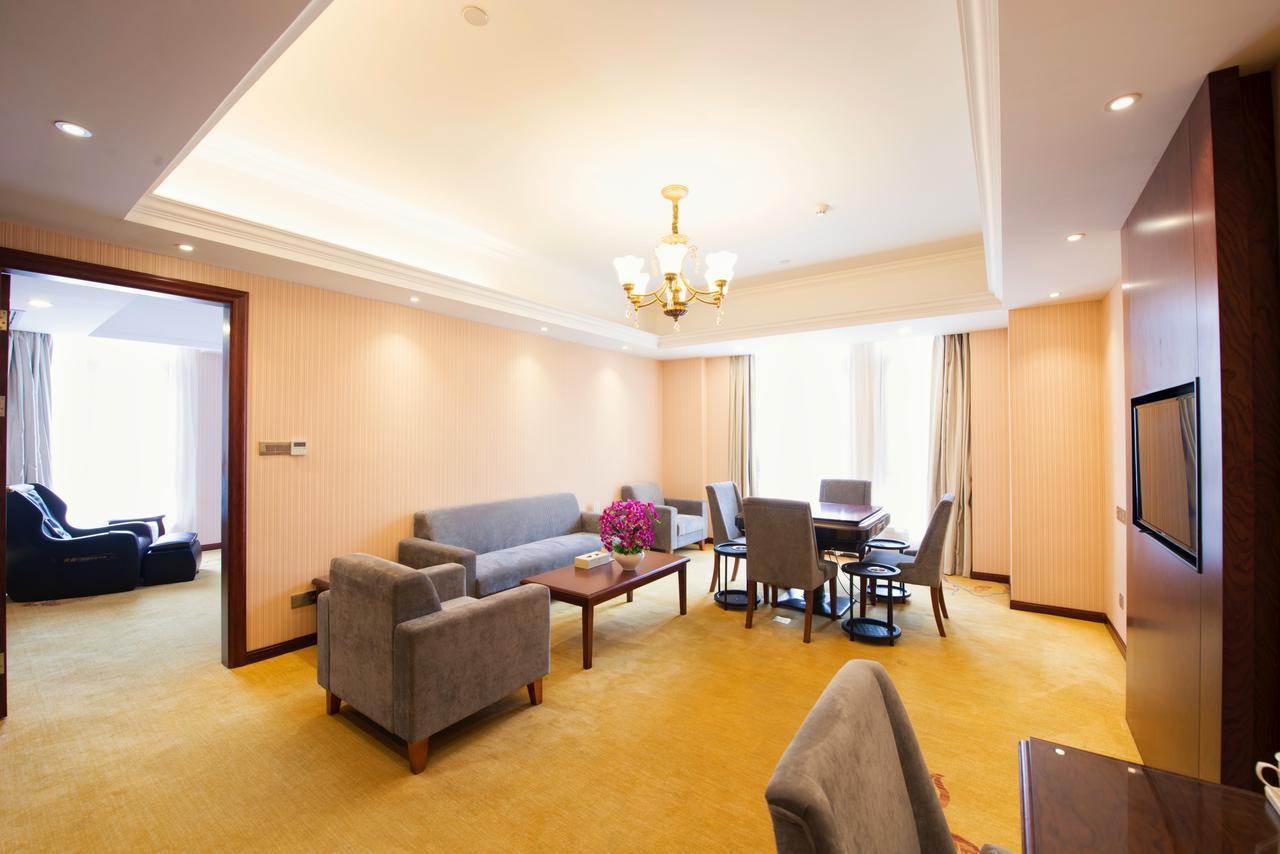 Vienna Hotel Jinshan New City Wanda Plaza ภายนอก รูปภาพ