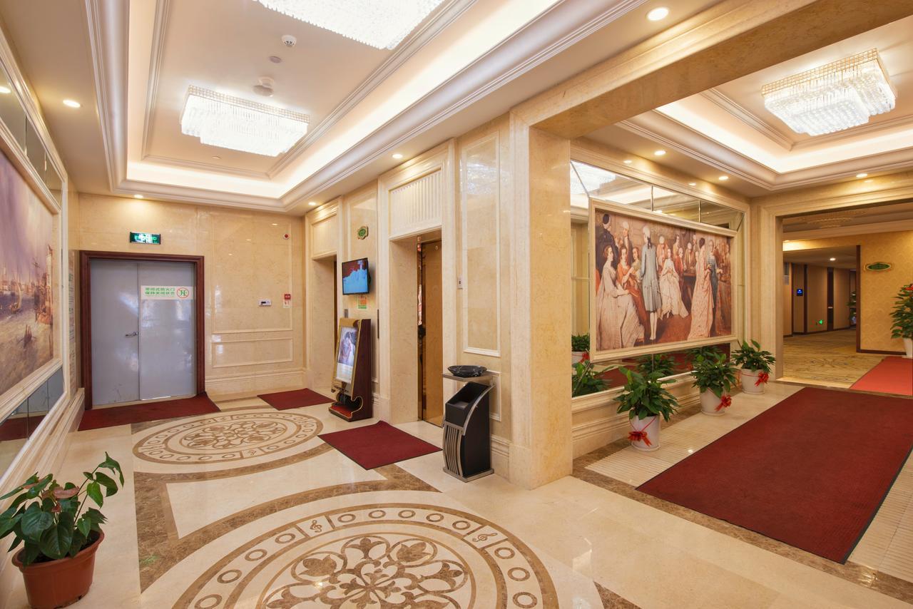 Vienna Hotel Jinshan New City Wanda Plaza ภายนอก รูปภาพ