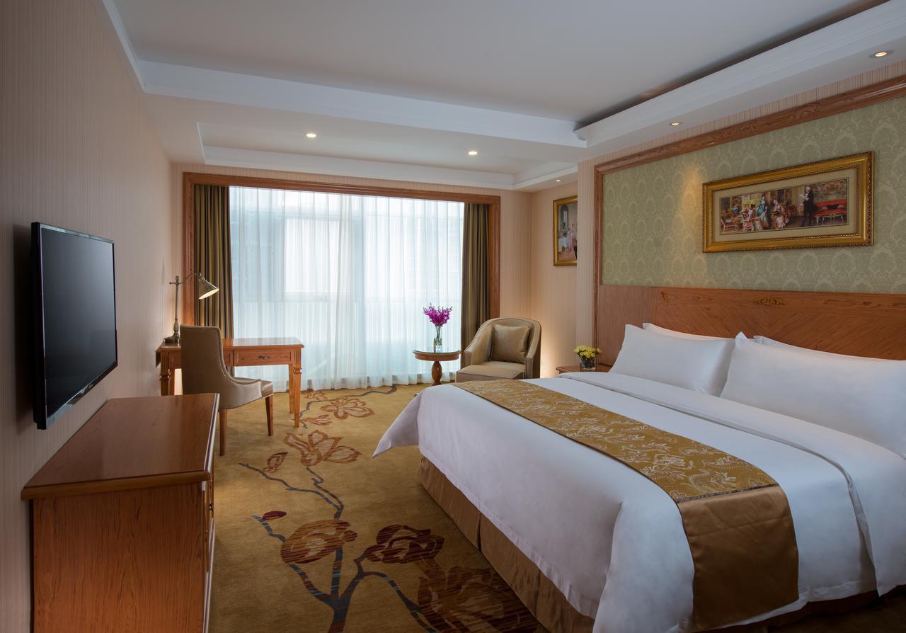 Vienna Hotel Jinshan New City Wanda Plaza ภายนอก รูปภาพ