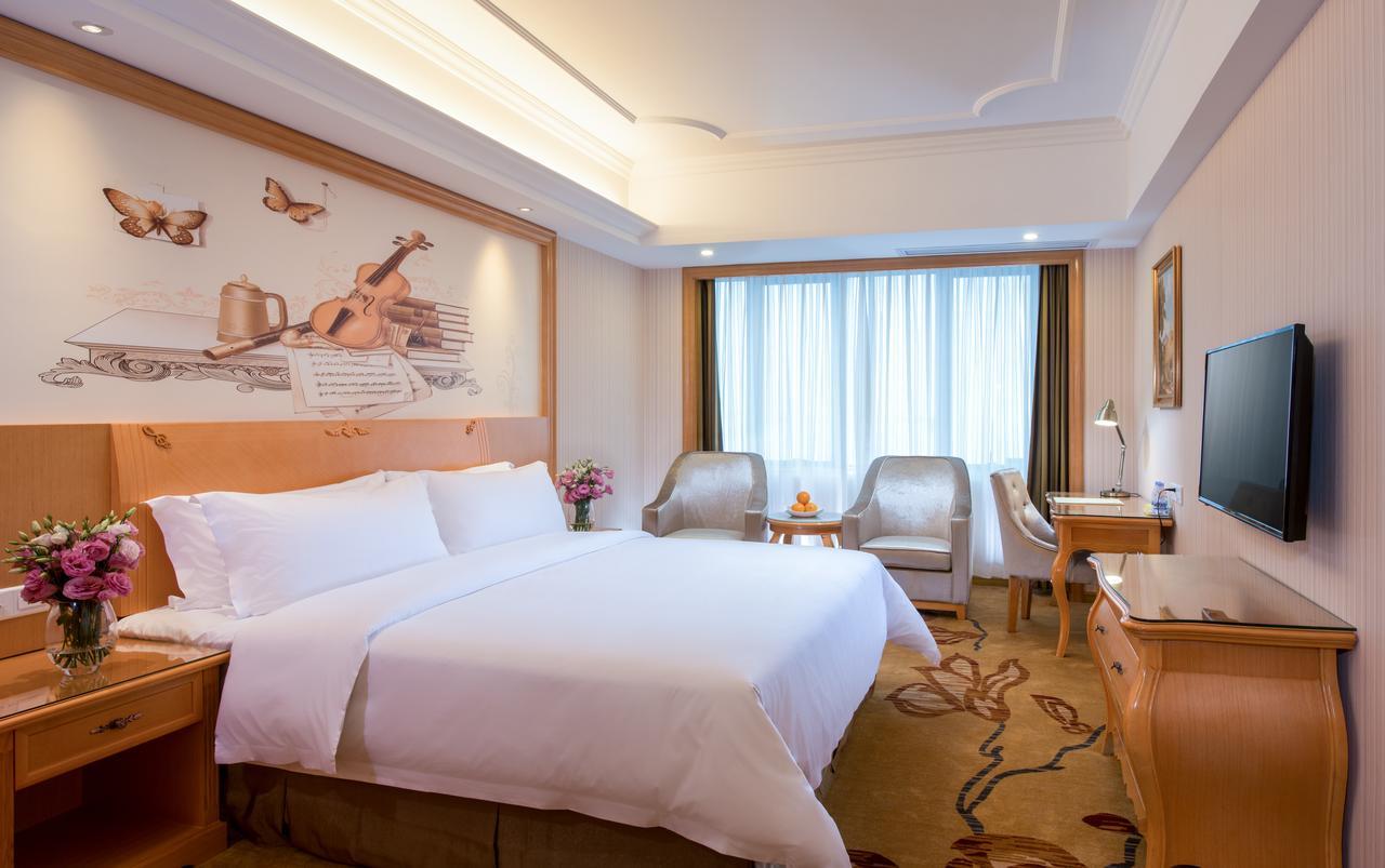 Vienna Hotel Jinshan New City Wanda Plaza ภายนอก รูปภาพ