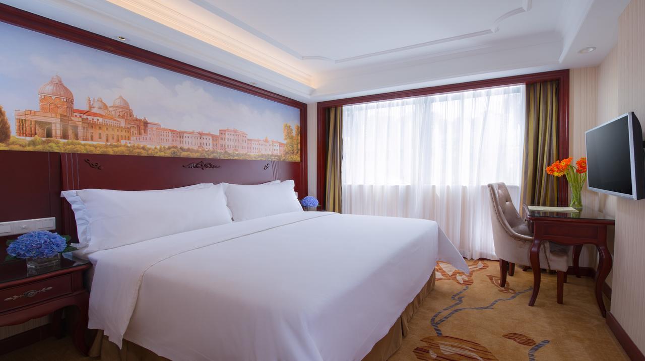Vienna Hotel Jinshan New City Wanda Plaza ภายนอก รูปภาพ