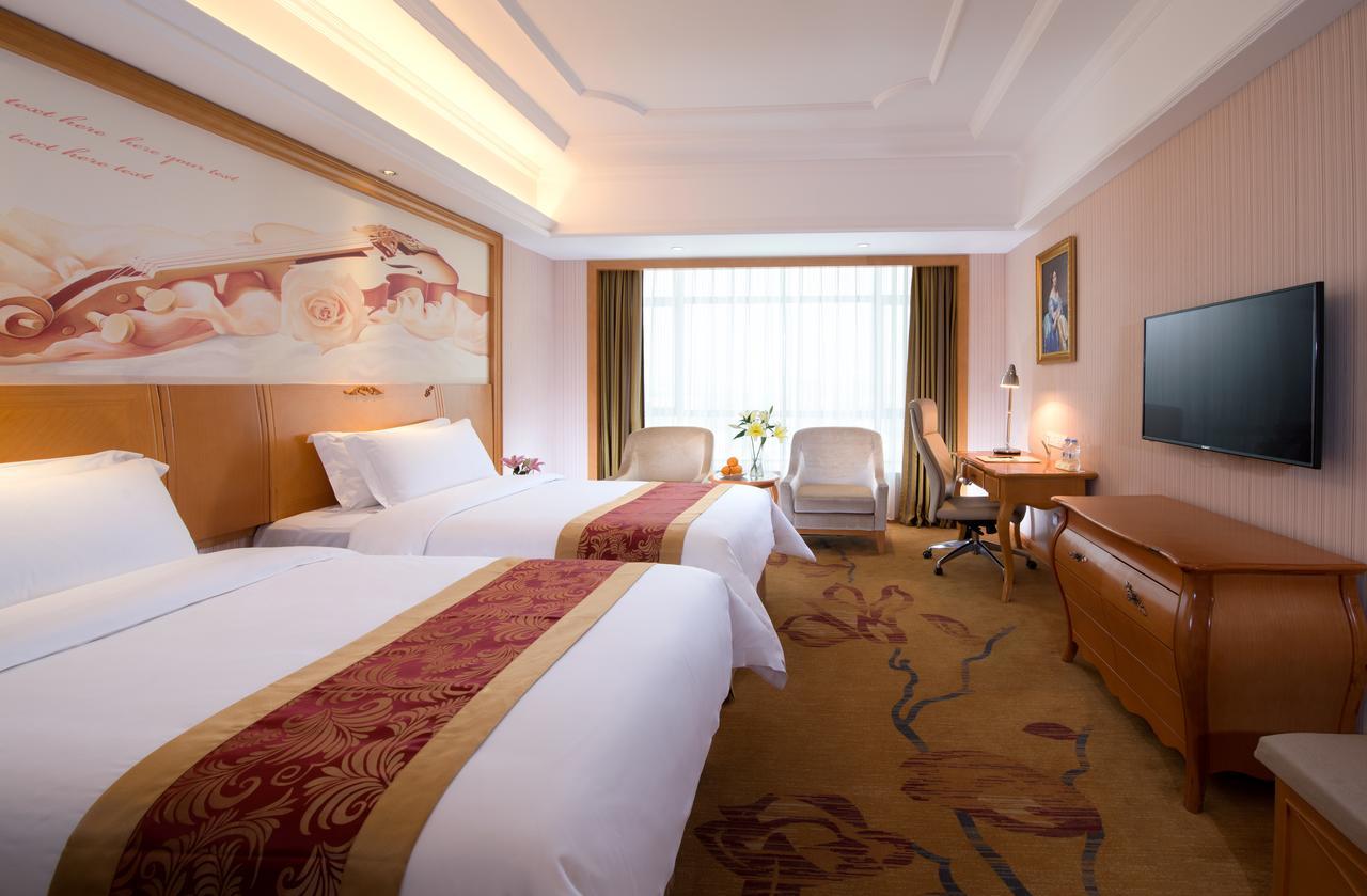 Vienna Hotel Jinshan New City Wanda Plaza ภายนอก รูปภาพ