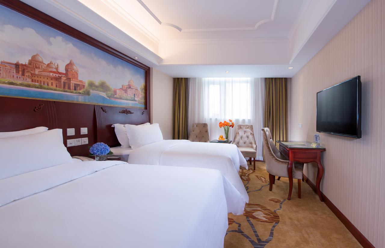 Vienna Hotel Jinshan New City Wanda Plaza ภายนอก รูปภาพ